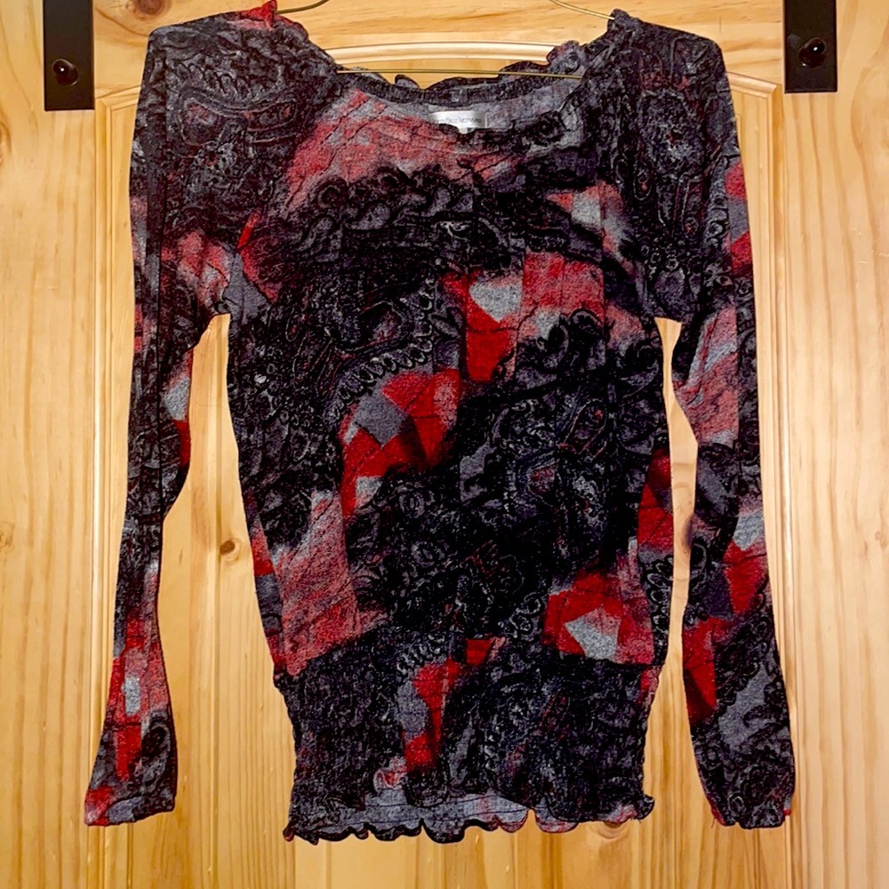 Size medium, black, red, and grey. Brand “JohnPaulRichards” shirt